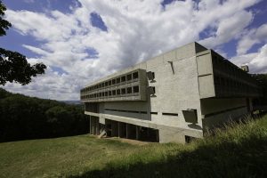 Affiche de l'événement Eveux: village de caractère et trésor UNESCO
