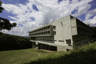 Affiche de l'événement Eveux: village de caractère et trésor UNESCO