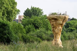 Affiche de l'événement Visite-apéritif: Balade à la découverte des oeuvres d'art de L'Arbresle