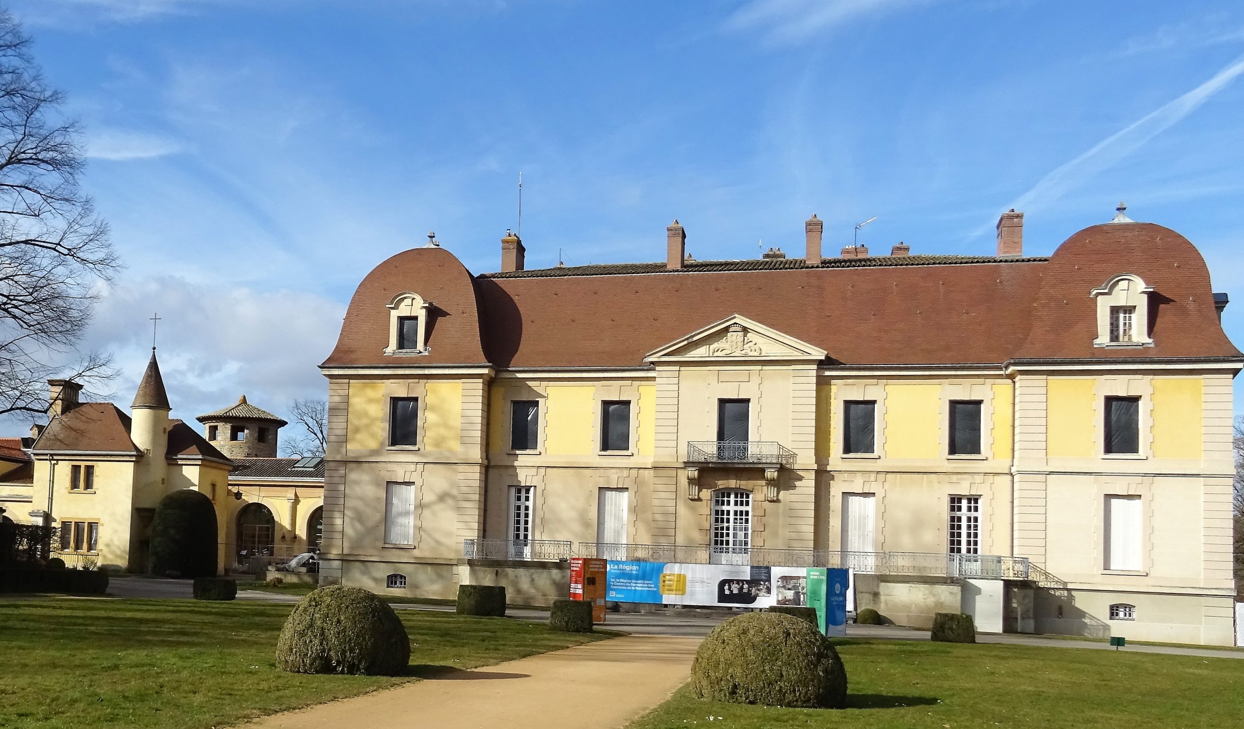 Château de Lacroix-Laval à Marcy-l’Étoile dans l’Ouest lyonnais